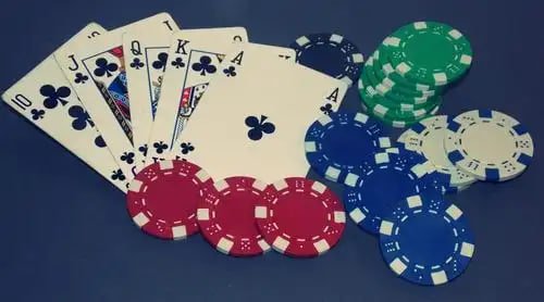 618slot app အွန်လိုင်း စလော့ ဂိမ်းများ ကစားနေသော ပုံ